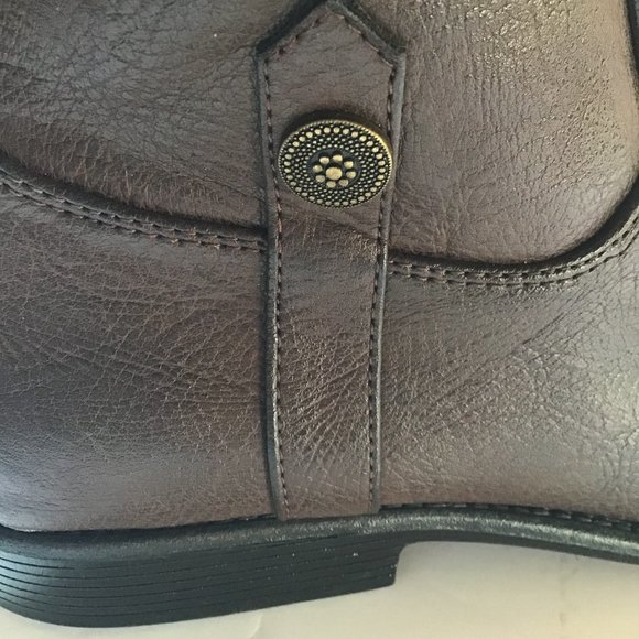 Unr8ted brown size 10M, knee high riding boot - Picture 3 of 6